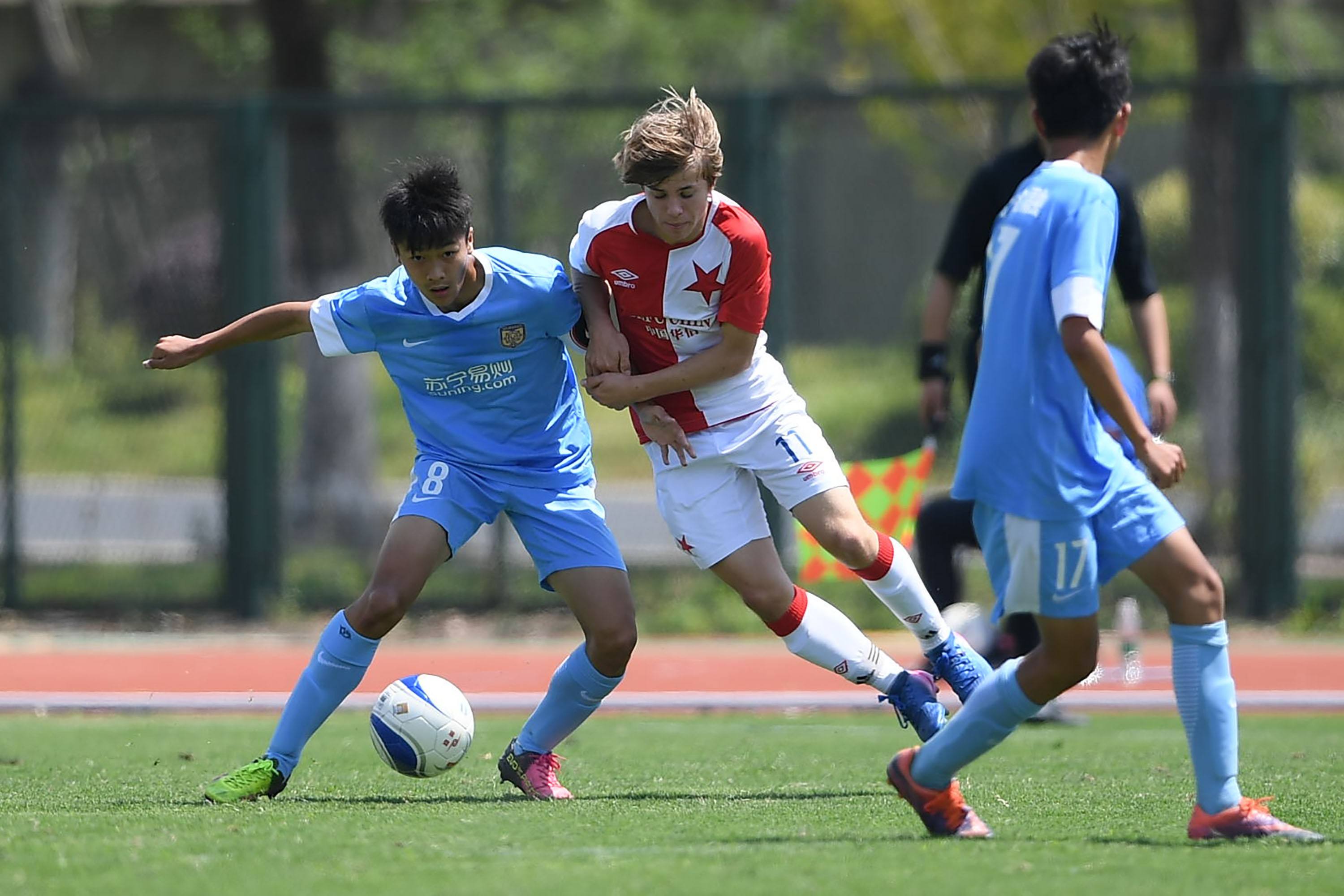 根据美国法 根据美国法