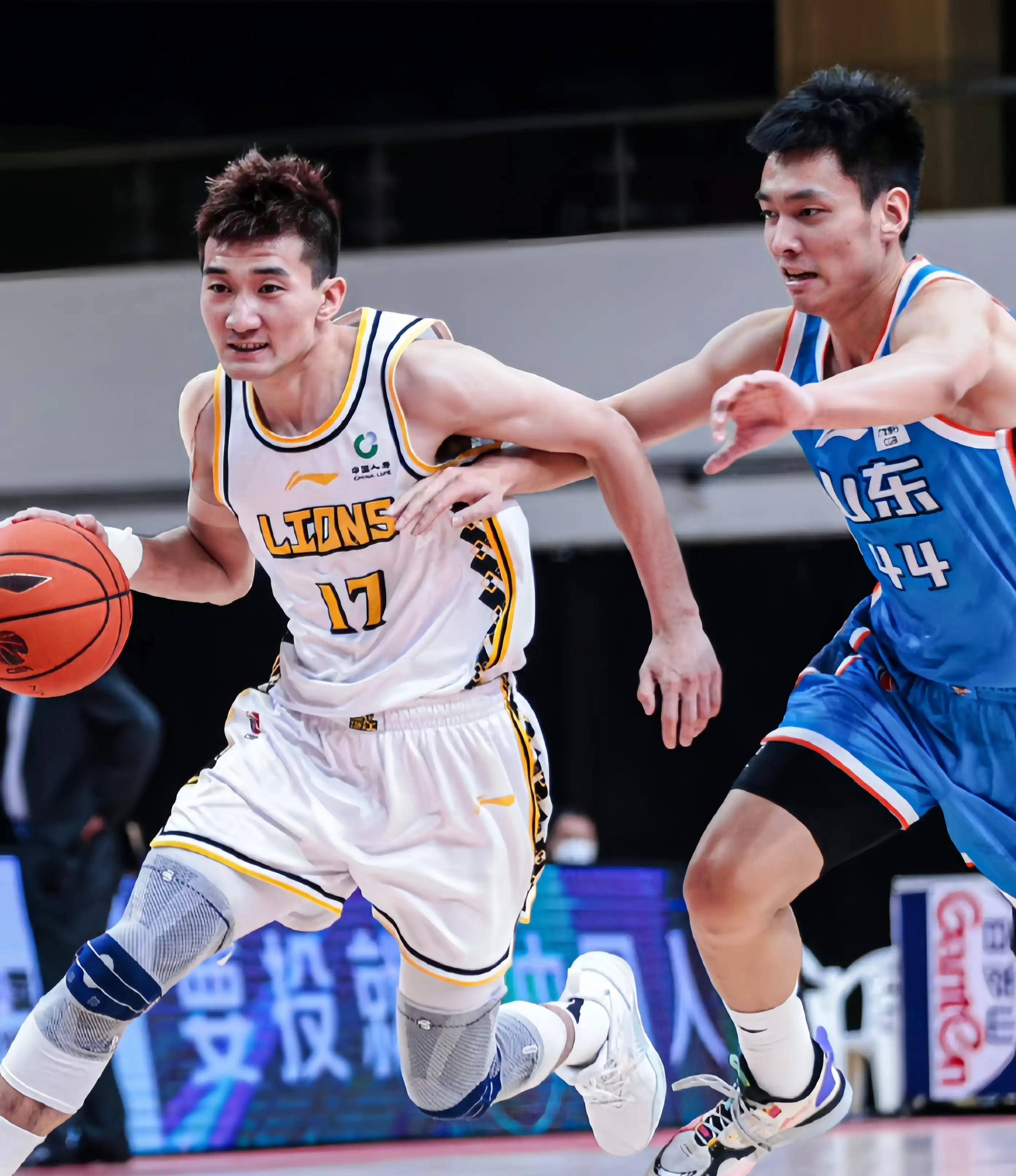 每支球队在 每支球队在