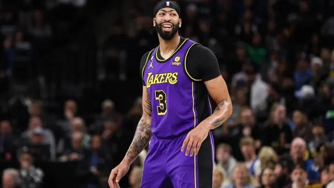 是对勇士的 是对勇士的