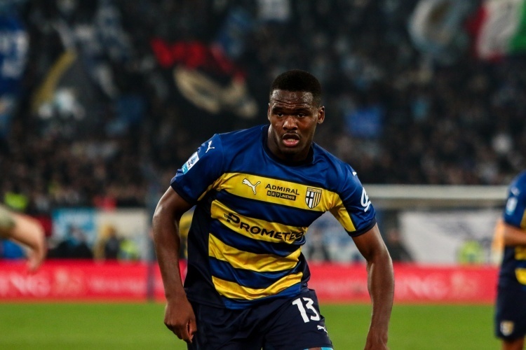 落入门框范 落入门框范