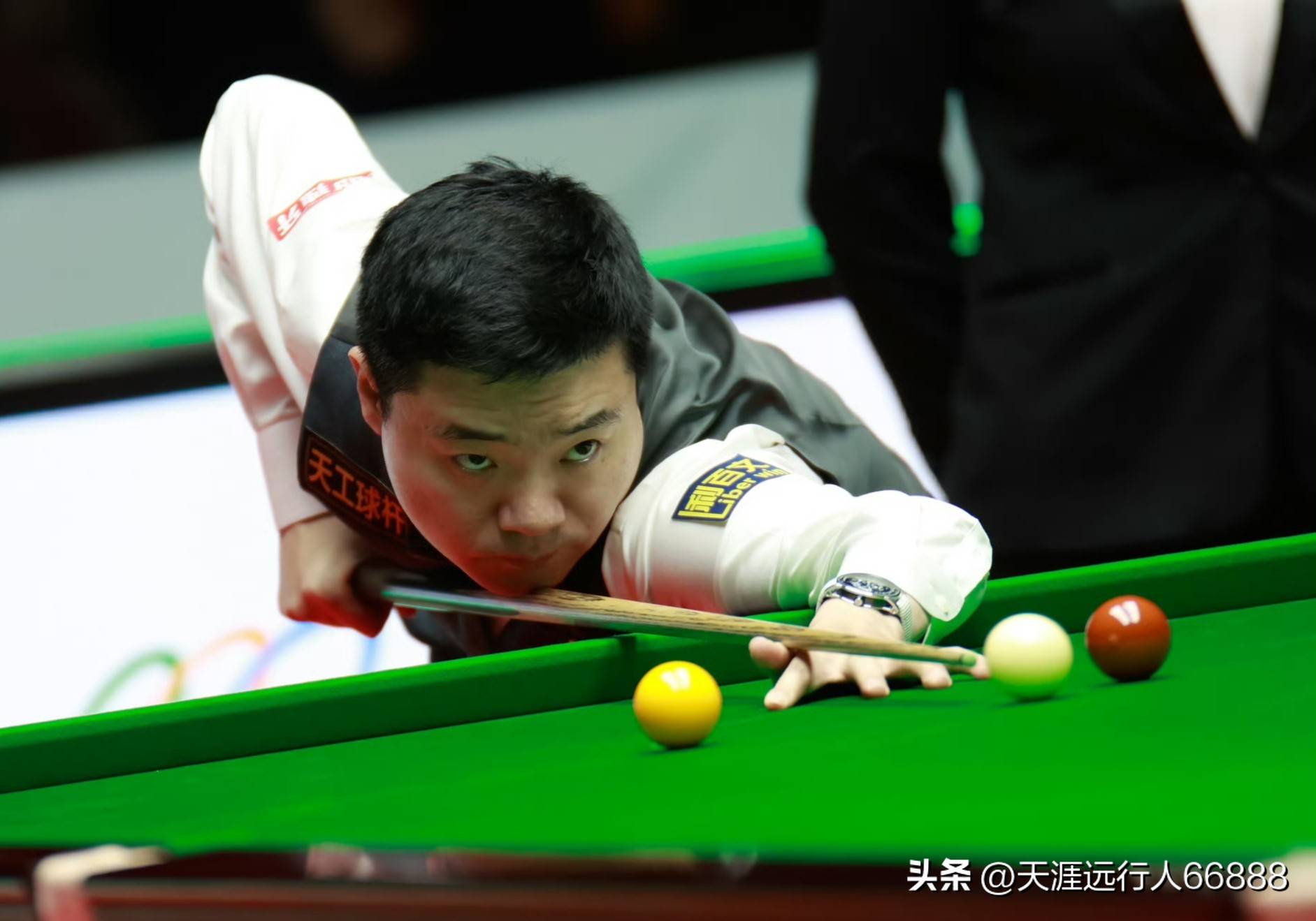 中缓慢展开 中缓慢展开